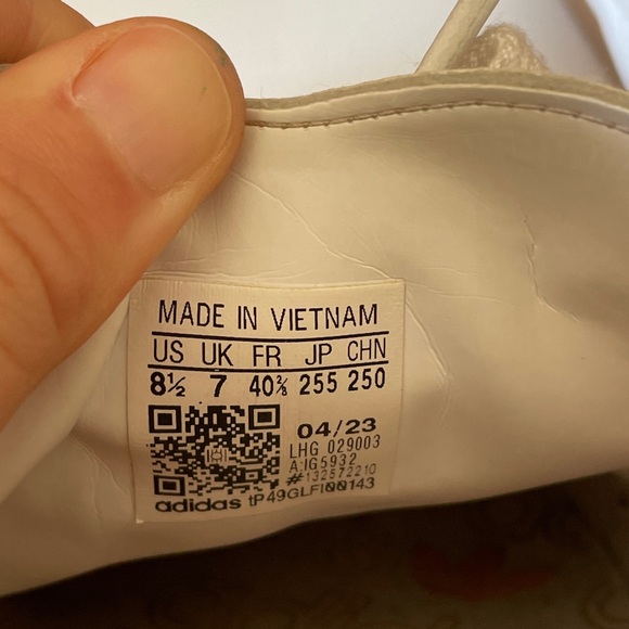 Adidas Samba White and Coral Sneakers - Picture 8 of 8